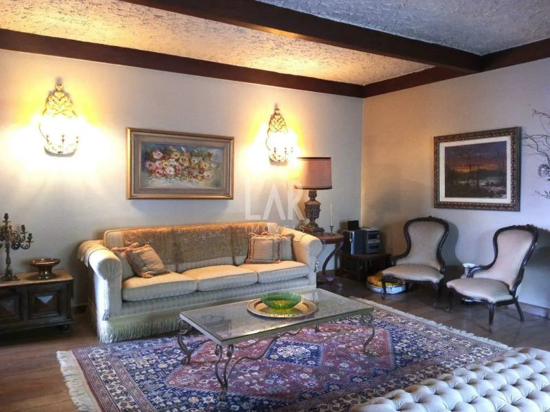Casa com 5 quartos — Santa Lúcia, Belo Horizonte