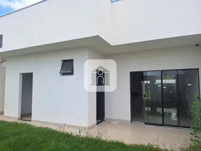 Casa com 3 Quartos à venda, 145m² no Cidade Jardim, Uberlândia