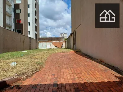 Lote/Terreno à venda, 413m² no Centro, Cascavel