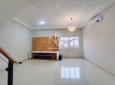 Casa de Condomínio com 3 Quartos à venda, 200m² no Chácara Pavoeiro, Cotia
