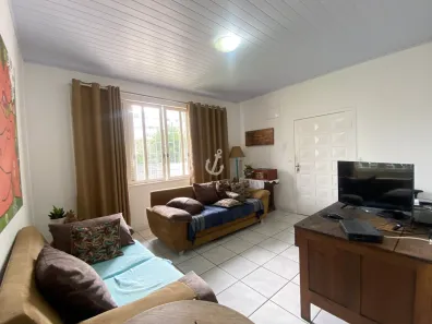 Casa com 4 Quartos à venda, 200m² no Coqueiros, Florianópolis