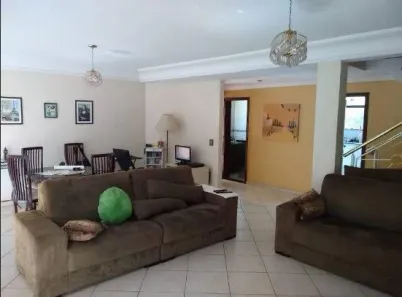 Casa com 3 Quartos à venda, 372m² no Jardim São Vicente, Jundiaí