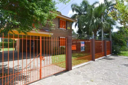 Casa com 4 Quartos para alugar, 191m² no Laranjal, Pelotas