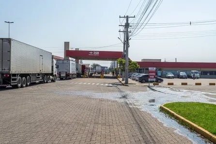 Galpão/Depósito/Armazém com 1 Quarto para alugar, 13896m² no Centro, Nova Santa Rita