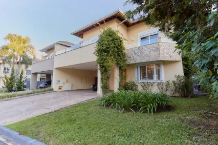 Casa com 4 Quartos à venda, 266m² no Butiatuvinha, Curitiba