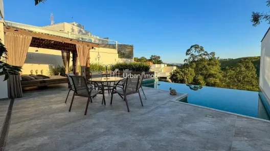Casa com 3 Quartos à venda, 600m² no Jardim Amália, Volta Redonda
