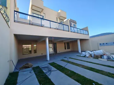 Casa com 3 Quartos à venda, 210m² no Chácaras Califórnia, Contagem
