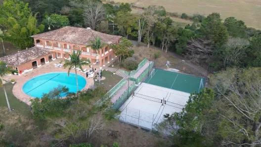 Fazenda/Sítio com 10 Quartos à venda, 3000m² no Biriça, Bragança Paulista