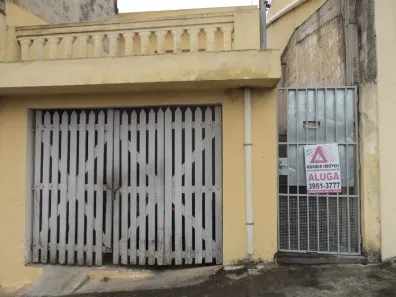 Casa com 4 Quartos para alugar, 175m² no Parque Santo Antônio, Jacareí