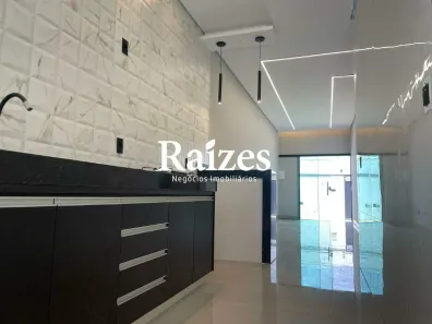 Casa com 2 Quartos à venda, 70m² no Jardim Holanda, Uberlândia