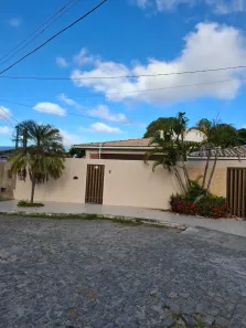 Casa de Condomínio com 4 Quartos para alugar, 260m² no Aeroporto, Aracaju