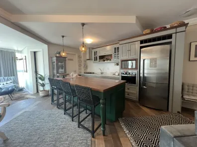 Apartamento com 3 Quartos para alugar, 105m² no Centro, Balneário Camboriú