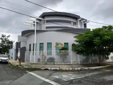 Casa de Condomínio com 3 Quartos para venda ou aluguel, 180m² no Parque Esperança, Taubaté