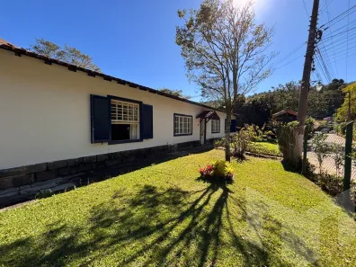 Casa de Condomínio com 4 Quartos à venda, 185m² no Mosela, Petrópolis