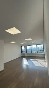 Ponto Comercial para venda ou aluguel, 41m² no Jardim Lambreta, Cotia