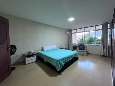 Casa com 10 Quartos à venda, 352m² no São Francisco, Niterói