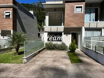 Casa de Condomínio com 2 Quartos à venda, 85m² no Granja Guarani, Teresópolis