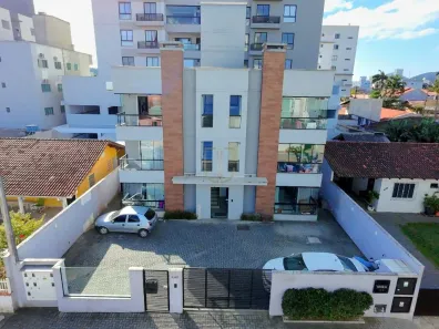 Apartamento com 2 Quartos à venda, 74m² no Gravatá, Navegantes