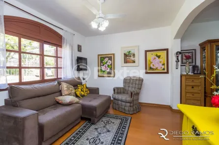 Casa de Condomínio com 4 Quartos à venda, 300m² no Cristal, Porto Alegre