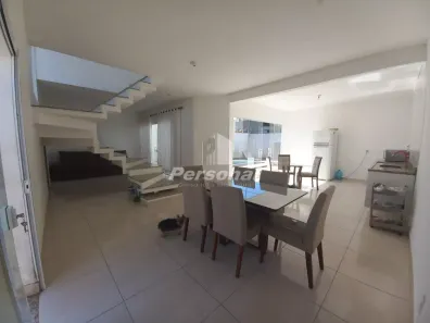 Sobrado com 3 Quartos à venda, 160m² no Jardim Oásis, Taubaté