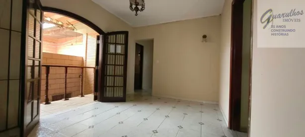 Casa com 2 Quartos para alugar, 140m² no Jardim do Papai, Guarulhos