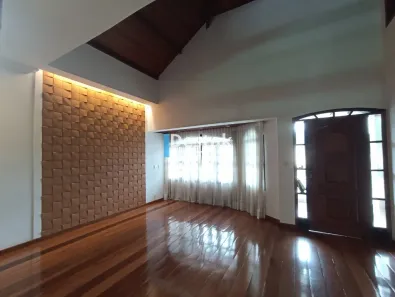 Casa com 4 Quartos à venda, 320m² no Siderópolis, Volta Redonda