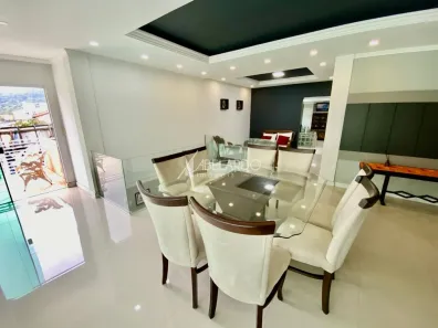 Casa com 3 Quartos para alugar, 303m² no Velha, Blumenau