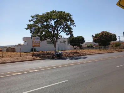 Lote/Terreno à venda, 2819m² no Chácaras Tubalina e Quartel, Uberlândia