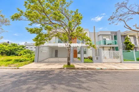 Sobrado com 3 Quartos à venda, 231m² no Estância Velha, Canoas