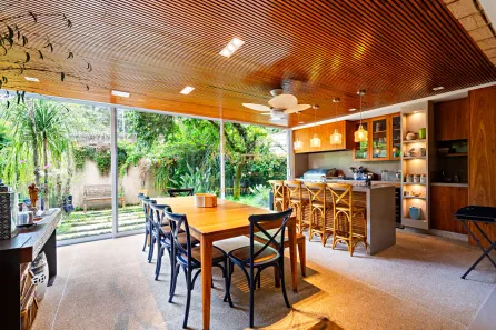Casa de Condomínio com 4 Quartos à venda, 290m² no Parque do Morumbi, São Paulo
