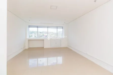Sala Comercial para alugar, 35m² no Jardim do Salso, Porto Alegre