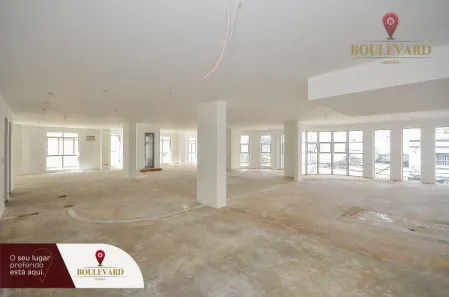 Sala Comercial à venda, 385m² no Centro, Curitiba