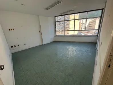 Sala Comercial com 6 Quartos para alugar, 218m² no Tijuca, Rio de Janeiro