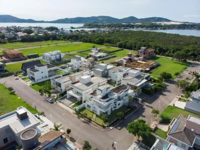 Casa com 3 Quartos à venda, 461m² no Lagoa da Conceição, Florianópolis