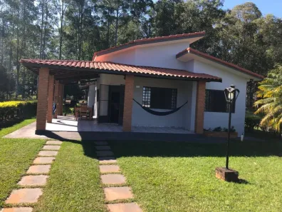 Casa de Condomínio com 2 Quartos à venda, 131m² no Thermas de Santa Bárbara Gleba III, Águas de Santa Bárbara