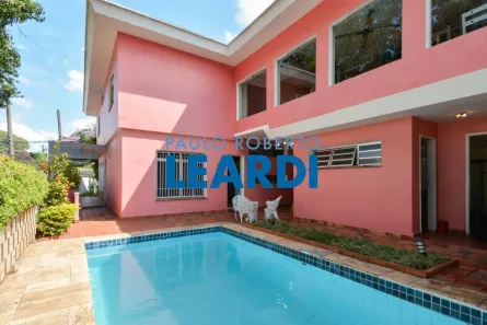 Casa com 3 Quartos à venda, 256m² no Jardim da Glória, São Paulo