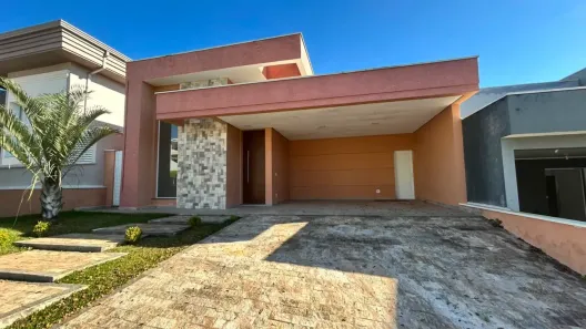 Casa de Condomínio com 3 Quartos para alugar, 150m² no Cajuru do Sul, Sorocaba