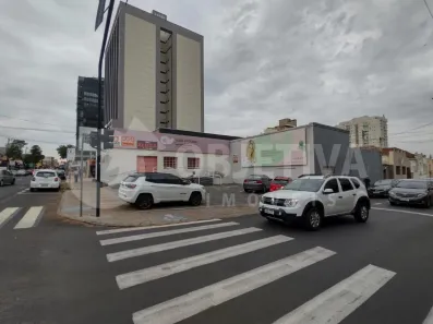 Sala Comercial para alugar, 400m² no Centro, Uberlândia