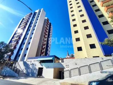 Apartamento com 3 Quartos para alugar, 98m² no Centro, São Carlos