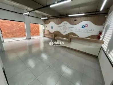 Ponto Comercial para alugar, 400m² no Centro, Uberlândia