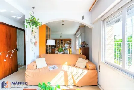 Casa com 4 Quartos à venda, 215m² no Chácara das Pedras, Porto Alegre