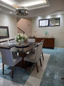 Casa de Condomínio com 4 Quartos à venda, 301m² no Brasília, Londrina