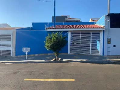 Casa com 3 Quartos à venda, 180m² no Betel, Marília
