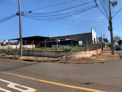 Lote/Terreno à venda, 750m² no Coliseu, Londrina