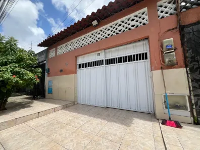 Casa com 3 Quartos à venda, 245m² no Parque Dois Irmãos, Fortaleza