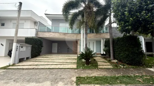 Casa de Condomínio com 3 Quartos para alugar, 353m² no Iporanga, Sorocaba