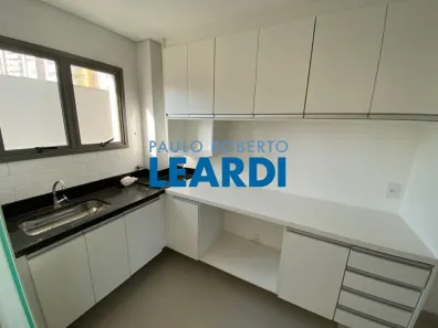 Apartamento com 2 Quartos para alugar, 60m² no Vila Assunção, Santo André