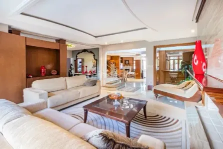Casa com 5 Quartos para alugar, 580m² no Jardim Isabel, Porto Alegre