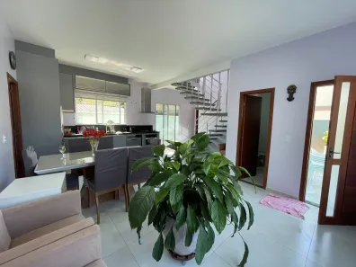 Casa com 4 Quartos à venda, 168m² no Cachoeira do Bom Jesus, Florianópolis