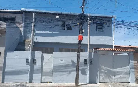 Casa com 2 Quartos para alugar, 35m² no Artur Lundgren I, Paulista